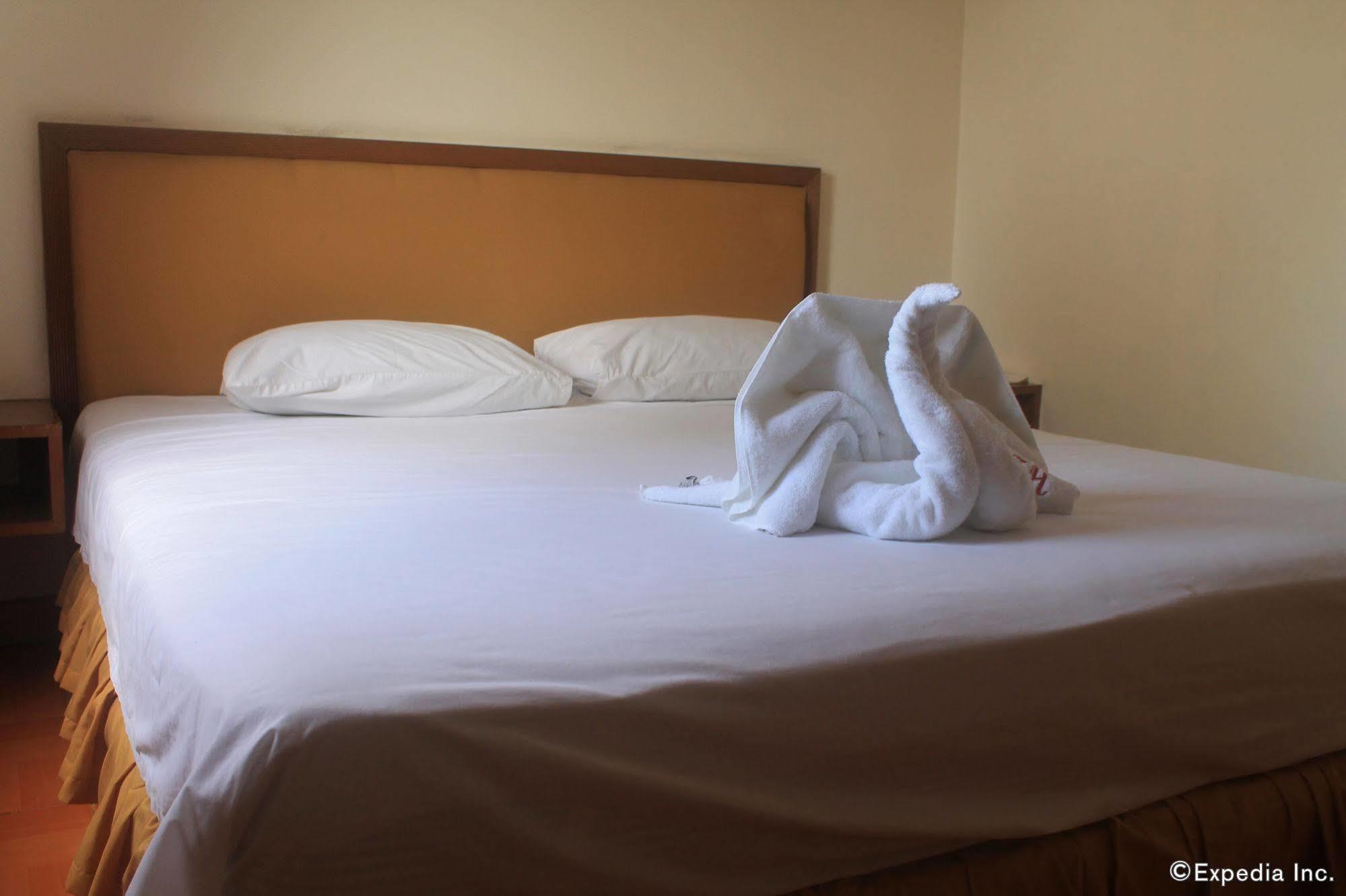 Taft Tower Hotel Manila Ngoại thất bức ảnh