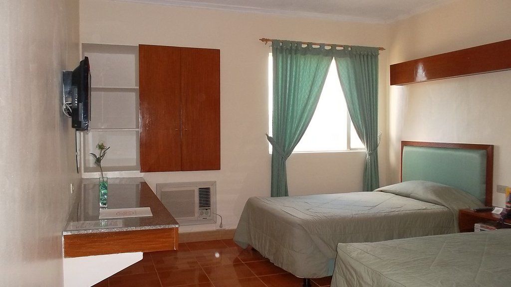 Taft Tower Hotel Manila Ngoại thất bức ảnh